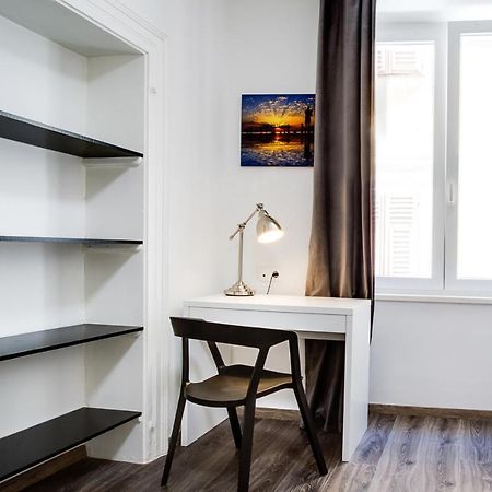 Divinity'S - Old Town Center Apartment Zadar Luaran gambar