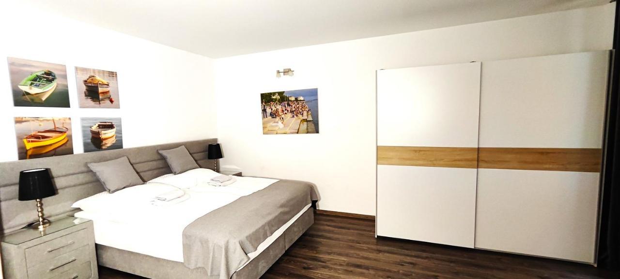 Divinity'S - Old Town Center Apartment Zadar Luaran gambar